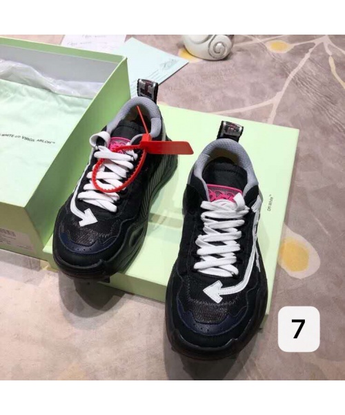 OFF WHITE LOW TOP SNEAKERS